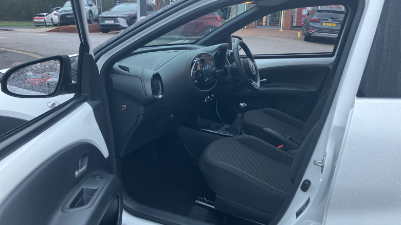 Toyota Aygo X 1.0 VVT-i Edge 5dr Petrol Hatchback